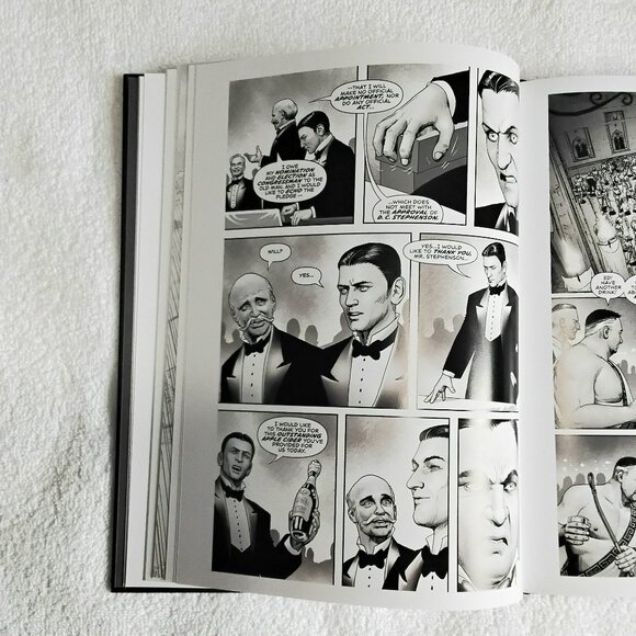 2019 The Invisible Empire Large Hardcover Graphic Novel by Insight!! - Picture 4 of 6